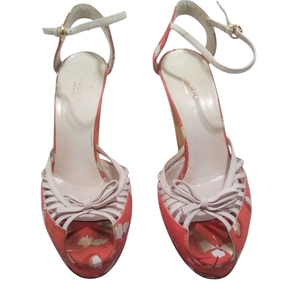 Gucci Floral Bow Peep Toe Ankle Strap Heels Silk Platform 5" Heels Size 7.5 - Picture 1 of 5